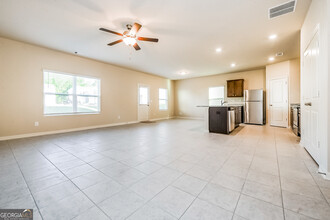 3018 Cleburne Ter in Hampton, GA - Building Photo - Building Photo