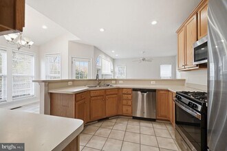 6046 Smooth Stone Pl in Haymarket, VA - Building Photo - Building Photo