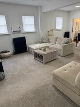 232 Pequoig Ave in Athol, MA - Foto de edificio - Building Photo