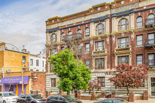 253 Parkside Ave in Brooklyn, NY - Foto de edificio - Building Photo