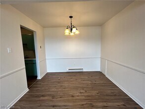 407 Colonial Dr in Steubenville, OH - Building Photo - Building Photo