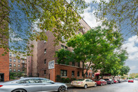 4739 40th St in Long Island City, NY - Foto de edificio - Building Photo