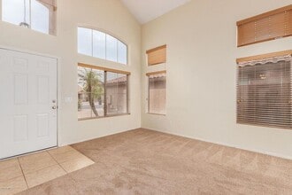 1157 West Swan Drive in Chandler, AZ - Building Photo - Building Photo