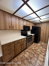 304 Crown Blvd in Melbourne, FL - Building Photo - Building Photo