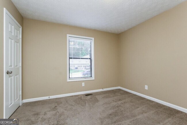 2490 Deerfield Dr in Kennesaw, GA - Building Photo - Building Photo
