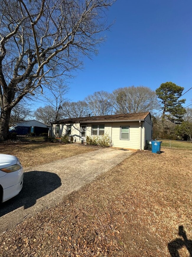 property at 175 Morning View Dr