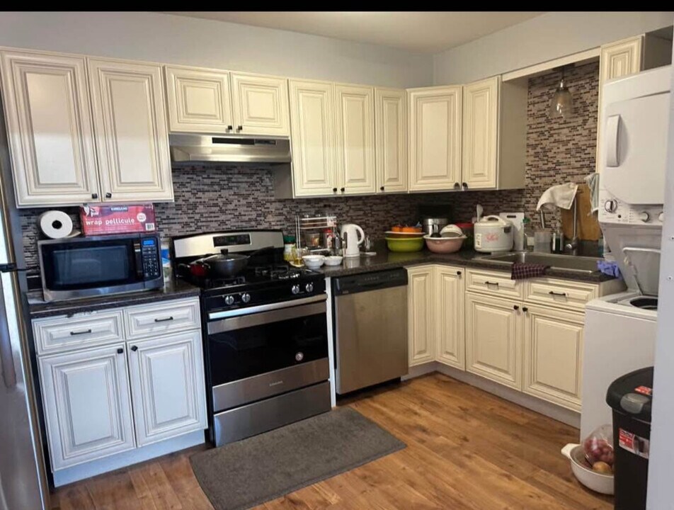 6219 W 63rd St, Unit 6219 in Chicago, IL - Building Photo