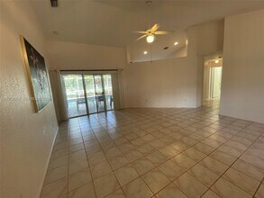 2710 Augusta Dr in Homestead, FL - Building Photo - Building Photo