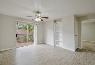 12955 Woodforest Blvd in Houston, TX - Building Photo - Building Photo