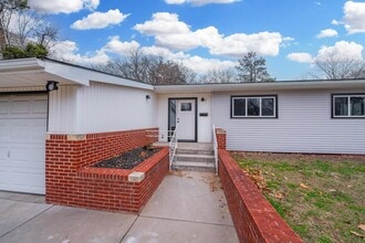 1520 N Yale Blvd in Wichita, KS - Building Photo - Building Photo
