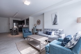 910 Beacon St, Unit 408L