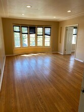 626-628 Midvale Ave in Los Angeles, CA - Foto de edificio - Building Photo