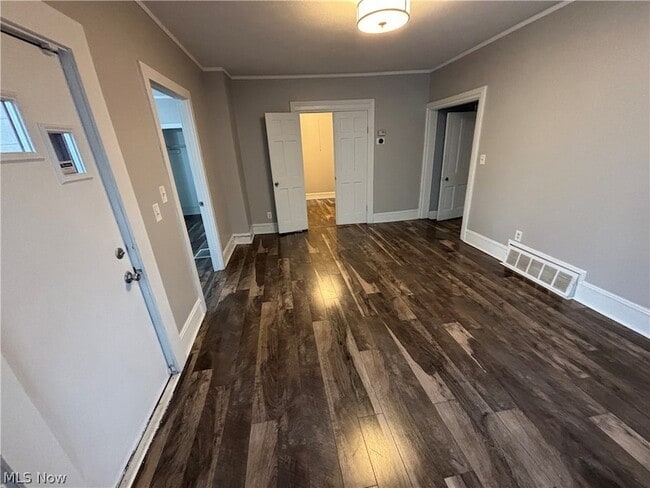 4200 Whitman Ave in Cleveland, OH - Foto de edificio - Building Photo