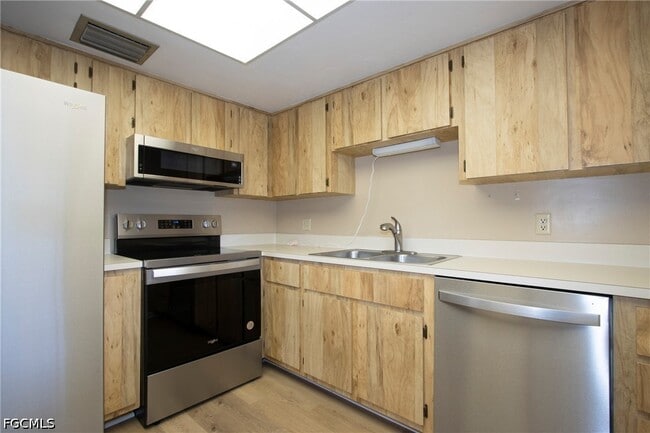 property at 6142 Whiskey Creek Dr