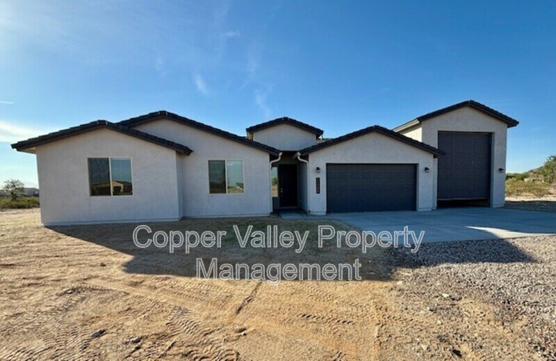 20285 W Hazelwood St in Litchfield Park, AZ - Building Photo
