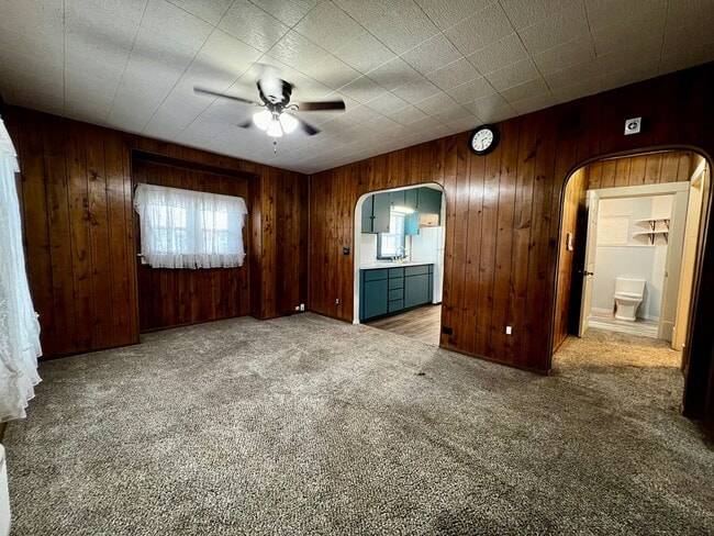 1001 S 8th St in Yakima, WA - Foto de edificio - Building Photo