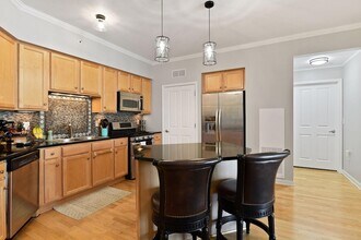 500 E Grant St in Minneapolis, MN - Building Photo - Building Photo