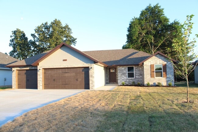 property at 282 Hickory Hills St