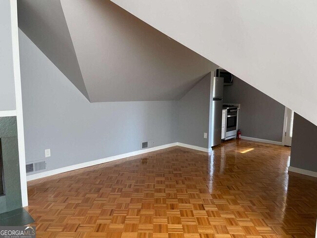2961 Hardman Ct NE in Atlanta, GA - Building Photo - Building Photo
