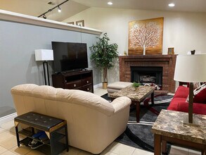 741 Rocky Trail Rd in Henderson, NV - Building Photo - Building Photo