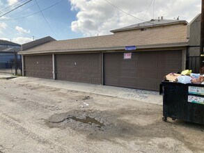 11742 S. Vermont Ave in Los Angeles, CA - Building Photo - Building Photo