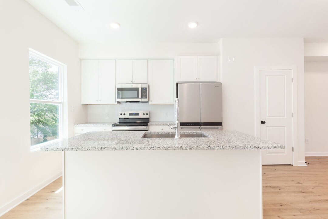 402 McDonough Blvd SE in Atlanta, GA - Building Photo