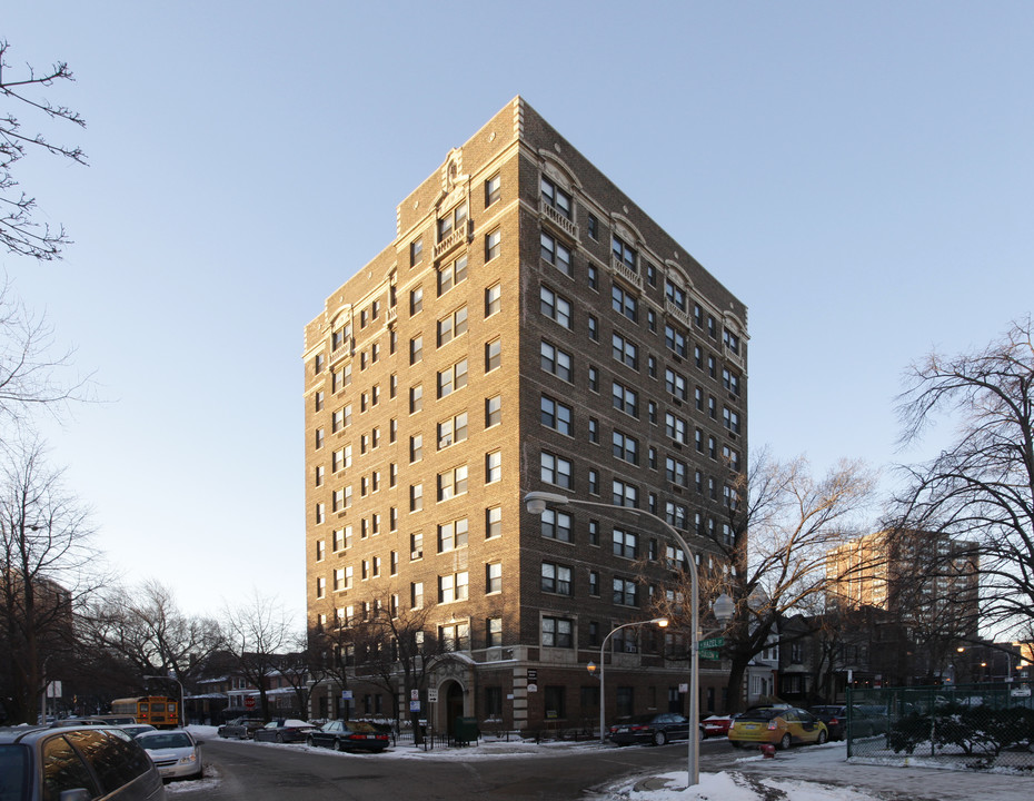 The Bostonian in Chicago, IL - Building Photo