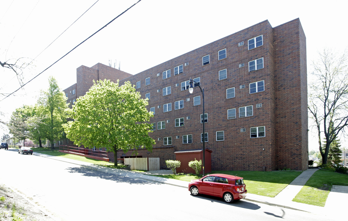 Scoville Center Apartments in Beloit, WI - Building Photo