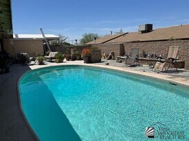 990 W 6th St in Yuma, AZ - Building Photo