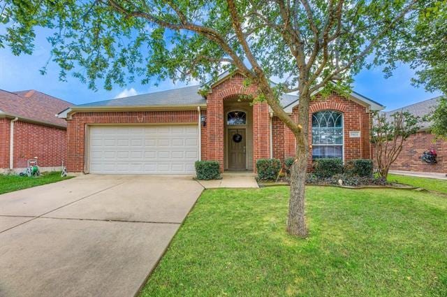 8421 Yellow Buckeye Dr in Fort Worth, TX - Building Photo