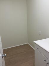 27288 Riverview Ln, Unit RIVERVIEW in Santa Clarita, CA - Building Photo - Building Photo