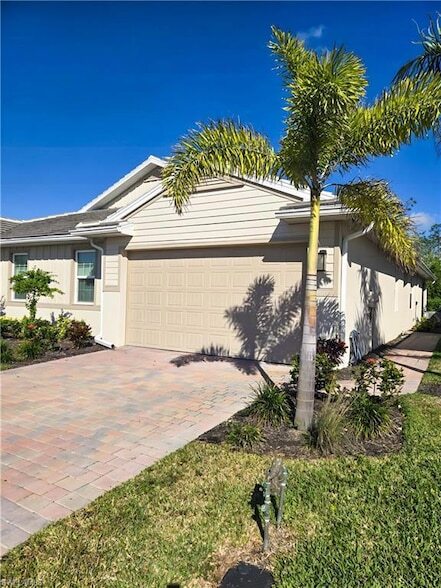 1148 Enbrook Lp in Naples, FL - Building Photo - Building Photo