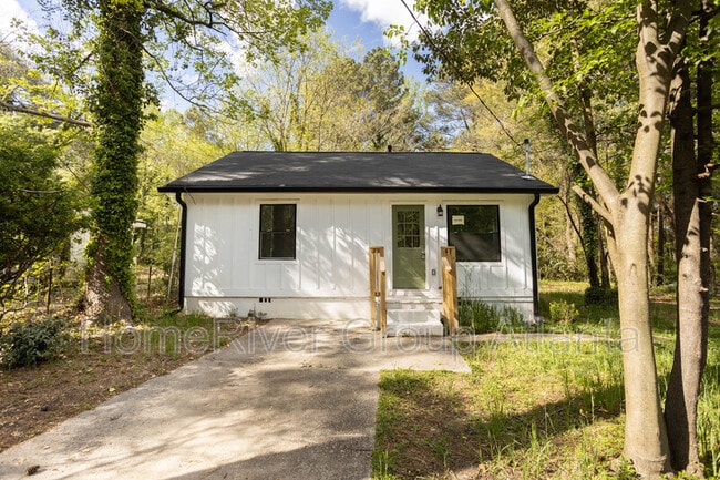 property at 3363 Delmar Ln NW