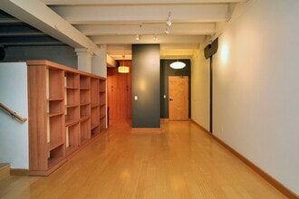 416 NW 13th Ave in Portland, OR - Building Photo - Building Photo