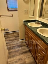 6871 Continental Ave in Warren, MI - Building Photo - Building Photo