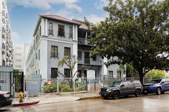 Cherokee Villas in Hollywood, CA - Foto de edificio - Building Photo