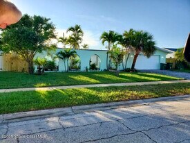 537 Royal Palm Blvd in Satellite Beach, FL - Building Photo