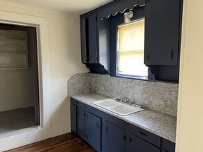 817 6th St in Lake Charles, LA - Building Photo - Building Photo