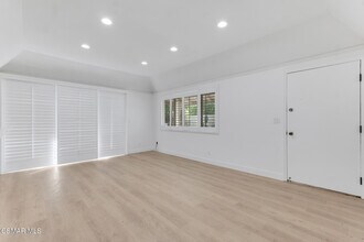 1202 Landsburn Cir in Westlake Village, CA - Building Photo - Building Photo