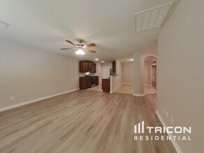 27016 Leonardo Dr in Magnolia, TX - Building Photo - Building Photo