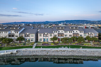 The Estuary in Oakland, CA - Building Photo - Building Photo