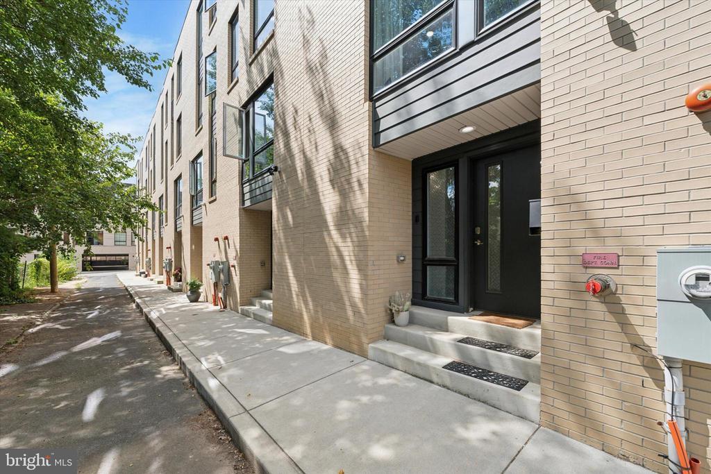 815 Perkiomen St in Philadelphia, PA - Building Photo