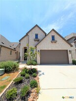 977 Easy Gruene in New Braunfels, TX - Building Photo