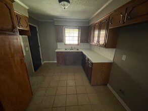 2318 Breckinridge Rd in Jackson, MS - Building Photo - Building Photo