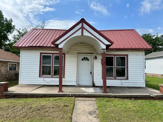 property at 411 W Rosa St