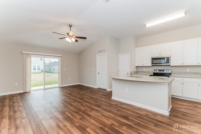 2000 Howard Christy Ct in Jacksonville, FL - Building Photo - Building Photo