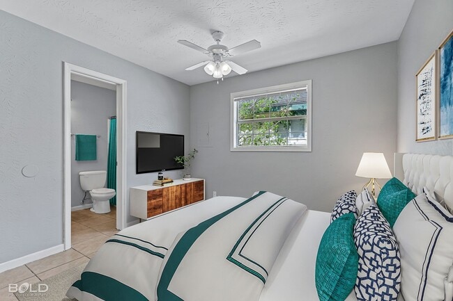 Pelican Gardens in Bossier City, LA - Building Photo - Building Photo