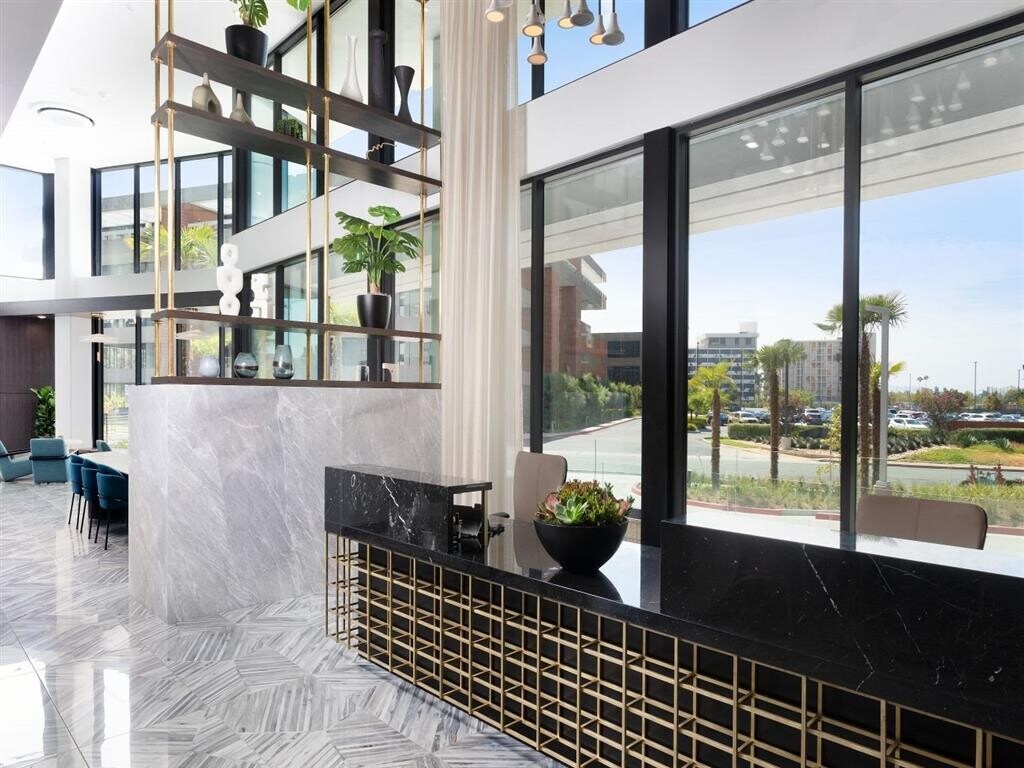 Alexan Gallerie Apartments in San Diego, CA