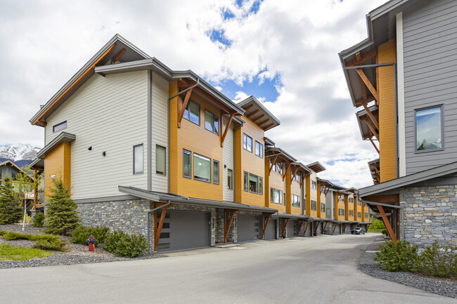 Three Sisters Parkway in Canmore, AB - Building Photo - Building Photo