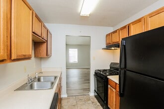 5978 Wagon Hill Rd E in Millington, TN - Building Photo - Building Photo